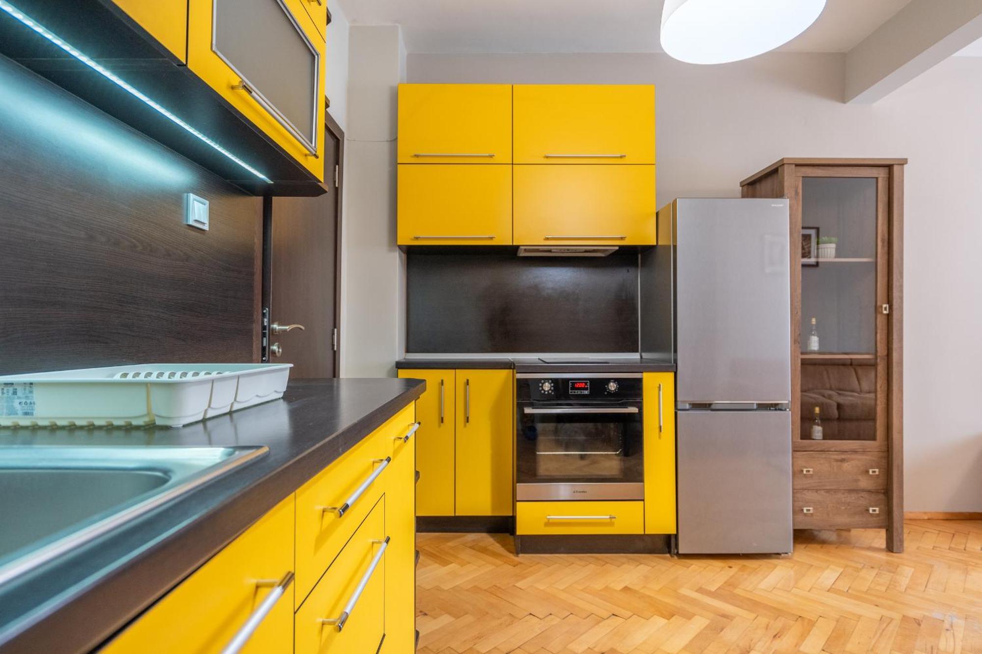 Pirotska 2-bedroom 100m2 In Center Apartament *