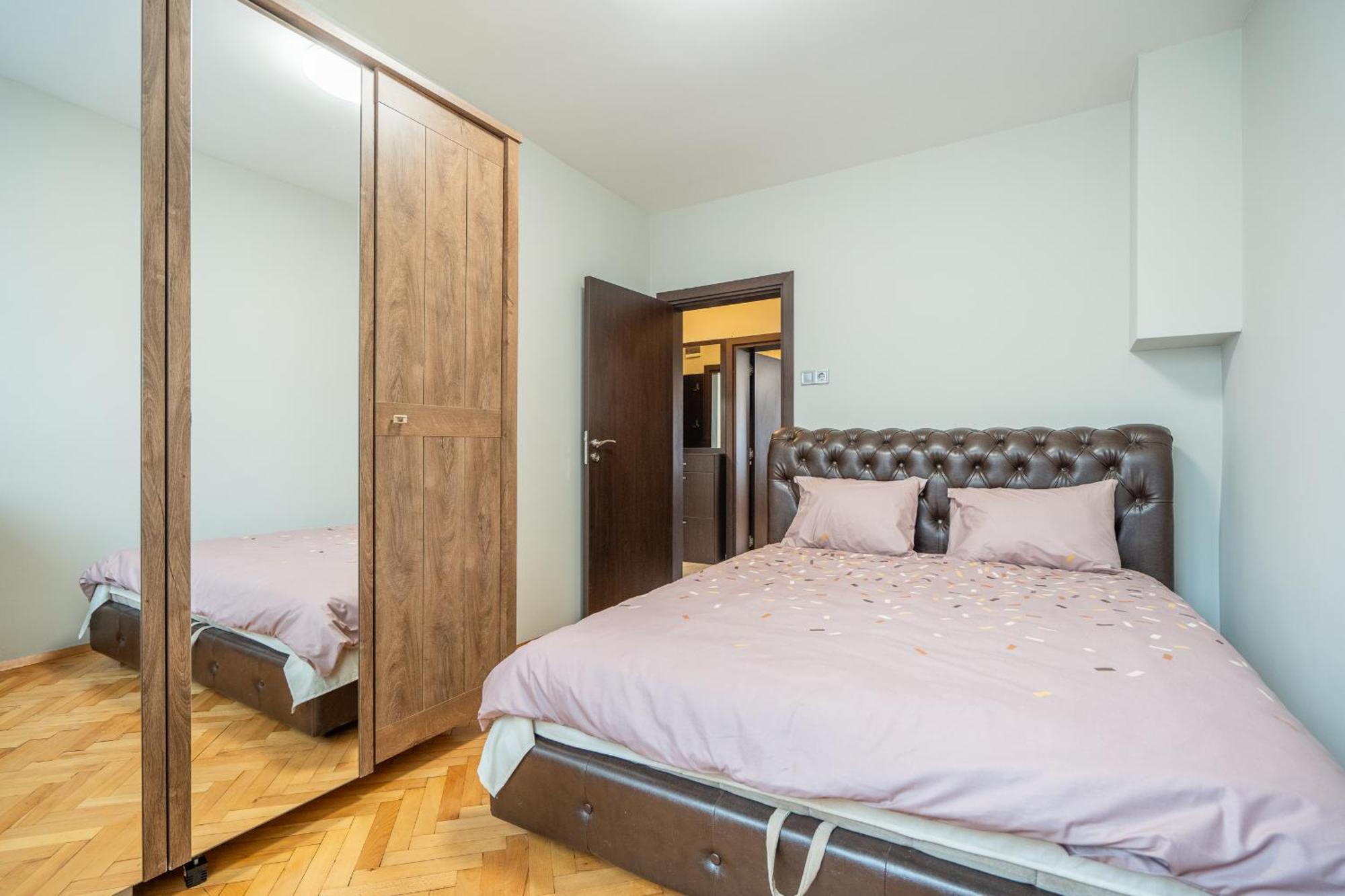 Pirotska 2-bedroom 100m2 In Center * Sofia