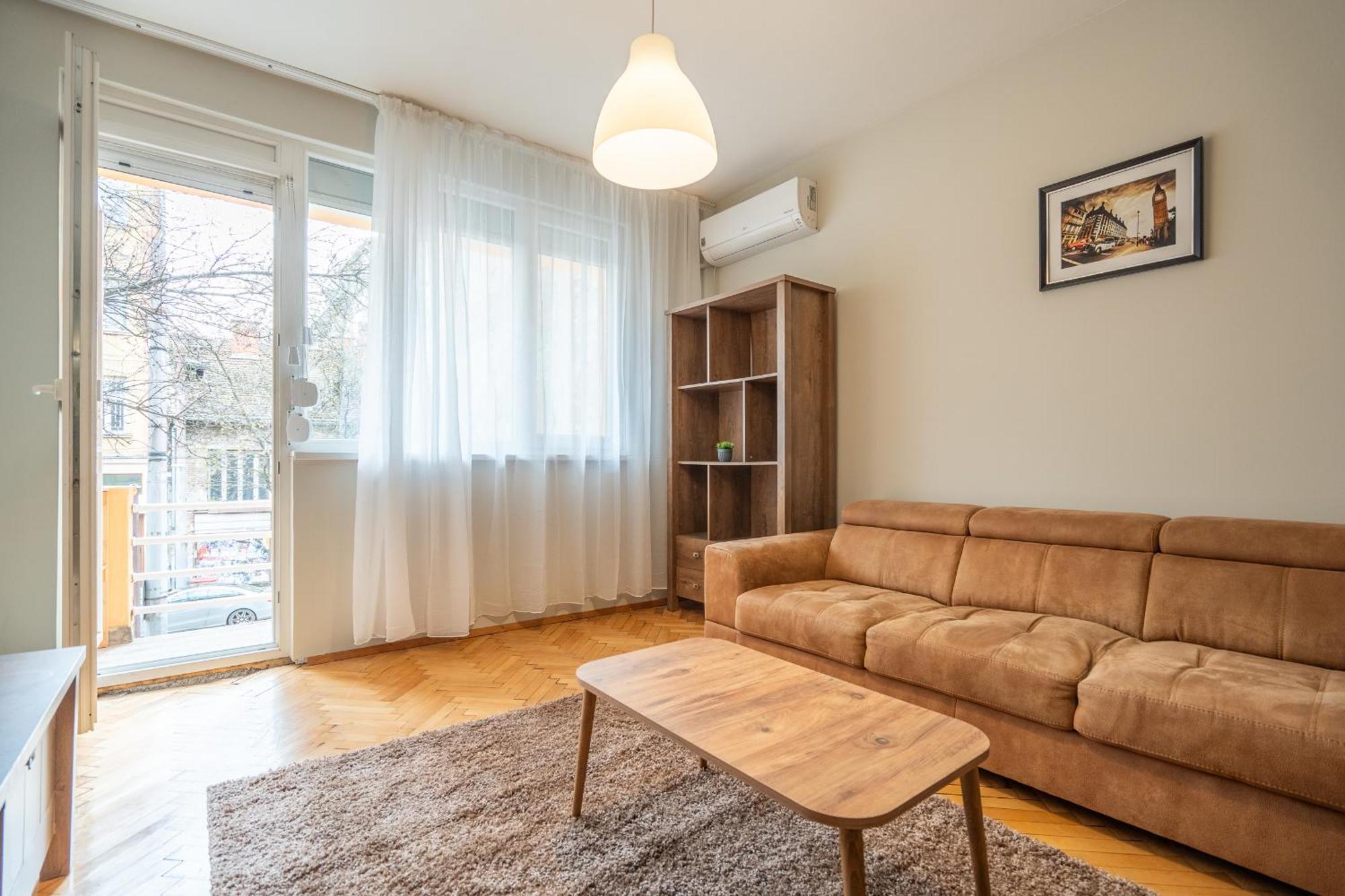 Pirotska 2-bedroom 100m2 In Center *