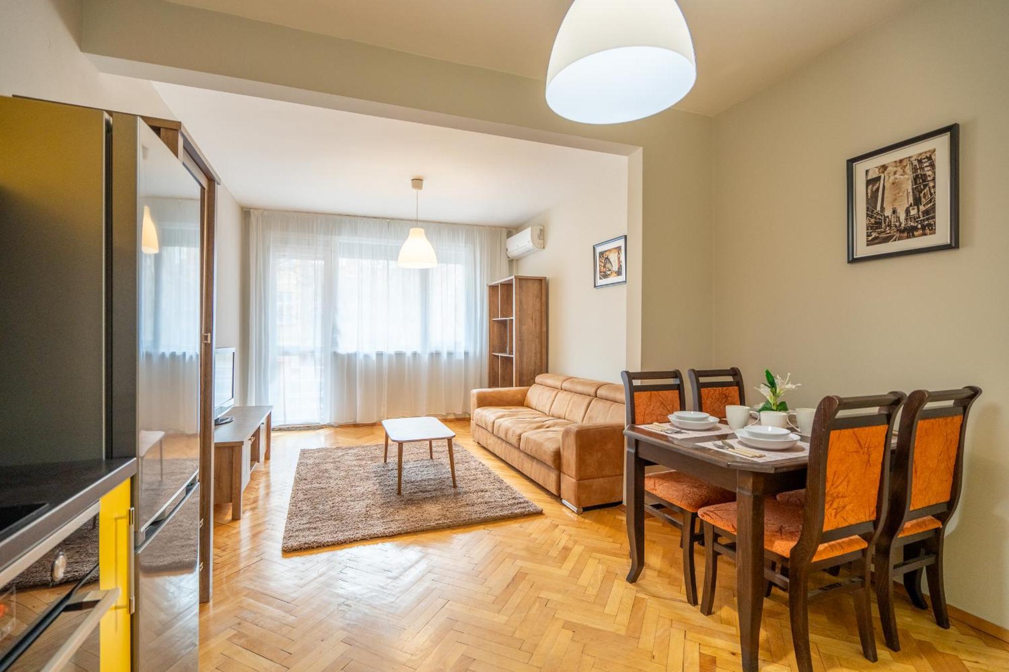 Pirotska 2-bedroom 100m2 In Center Apartament *