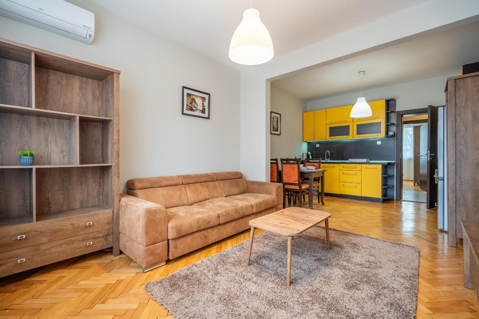 Pirotska 2-bedroom 100m2 In Center * Sofia